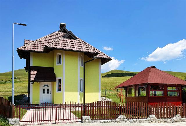 Pogled na kuću